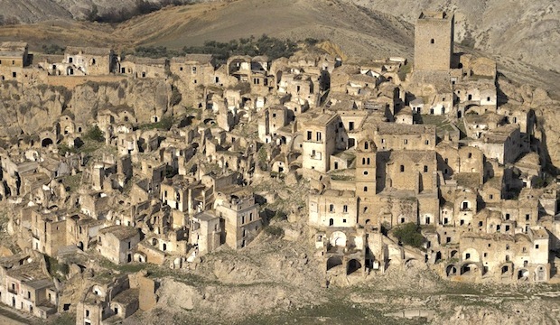 Craco paese fantasma Craco paese fantasma