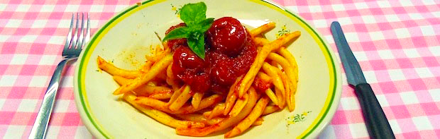 Frizzuli, un piatto tipico del ristorante Frizzuli piatto tipico ristorante agriturismo